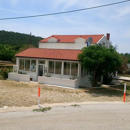 Guesthouse Budima Banići Buitenkant foto