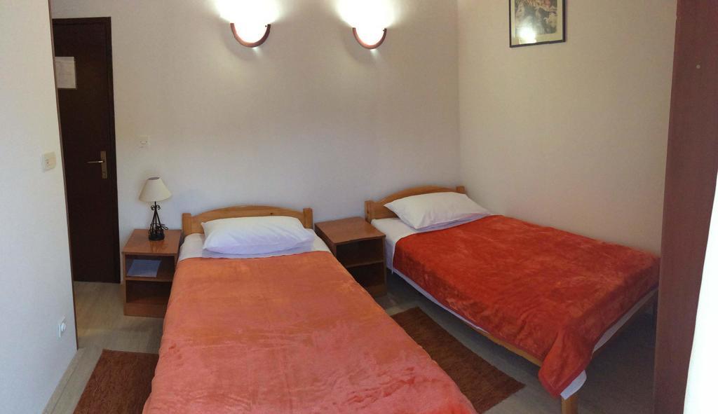 Guesthouse Budima Banići Kamer foto
