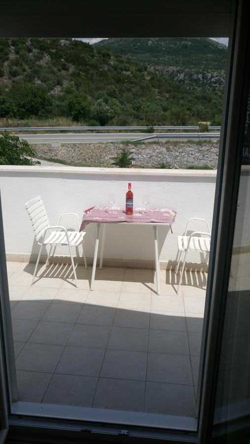 Guesthouse Budima Banići Buitenkant foto