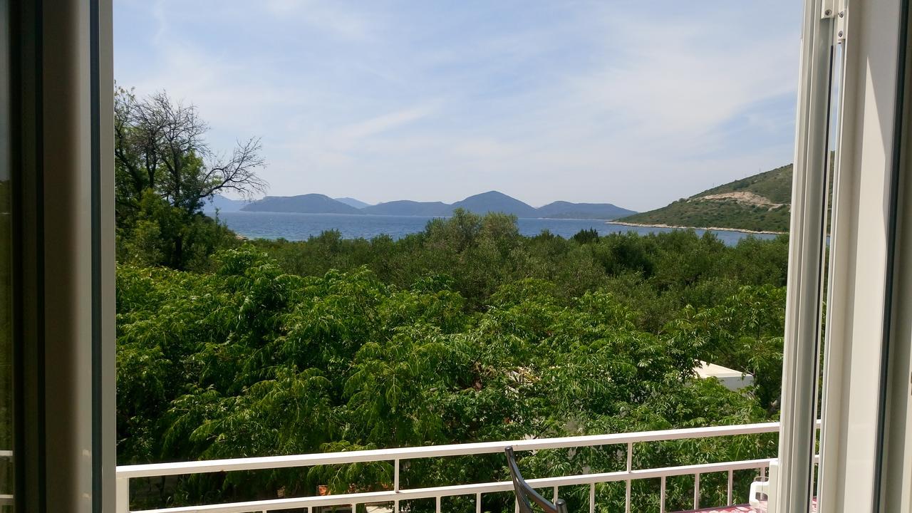 Guesthouse Budima Banići Buitenkant foto