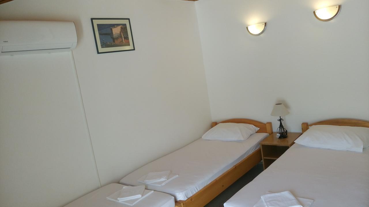 Guesthouse Budima Banići Buitenkant foto
