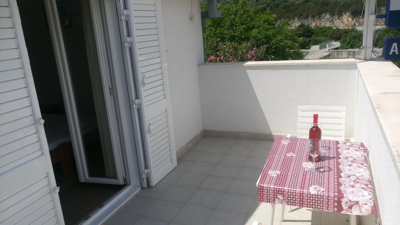 Guesthouse Budima Banići Buitenkant foto